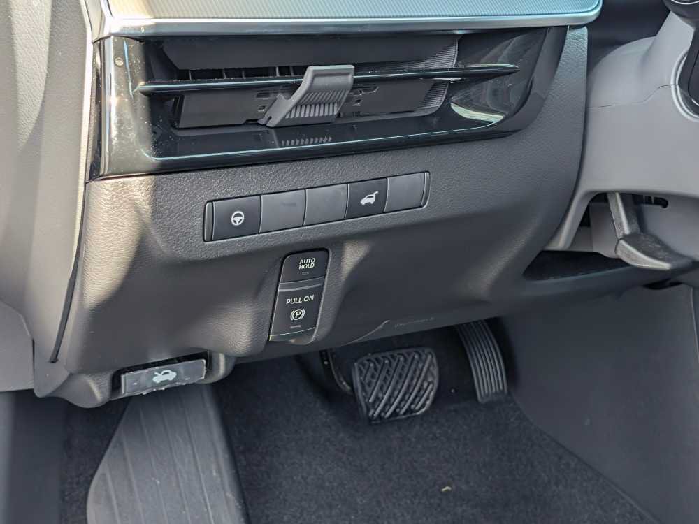 Used 2026 Nissan Murano SL AWD/4WD image 12