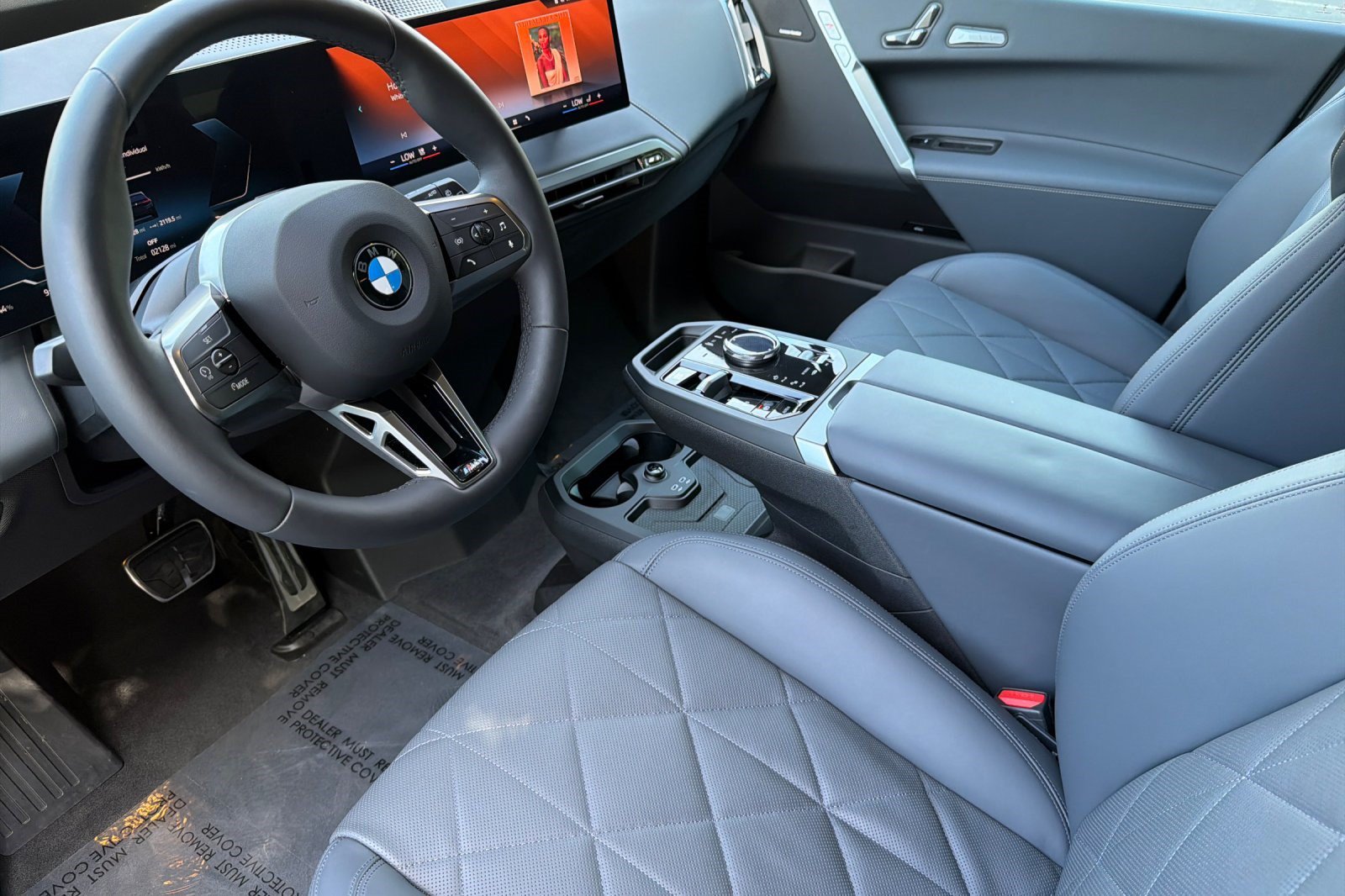 Used 2026 BMW iX xDrive45 w/ M Sport Package AWD/4WD image 11