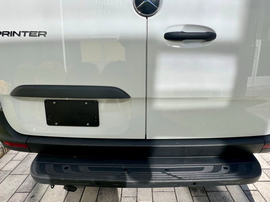 Used 2025 Mercedes-Benz Sprinter 2500 image 10