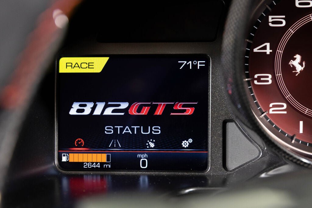 Used 2021 Ferrari 812 GTS RWD image 36