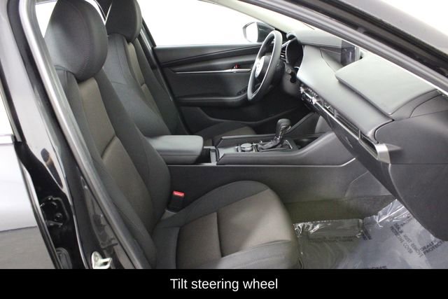 Used 2022 MAZDA MAZDA3 Sedan image 13