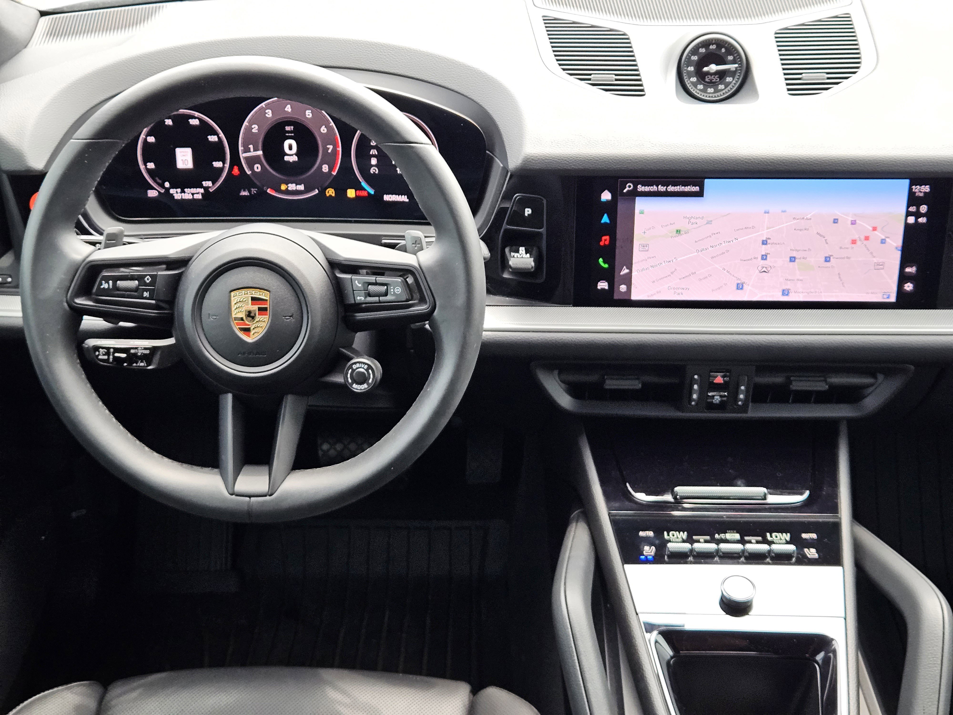 Certified 2024 Porsche Cayenne Coupe AWD/4WD image 25