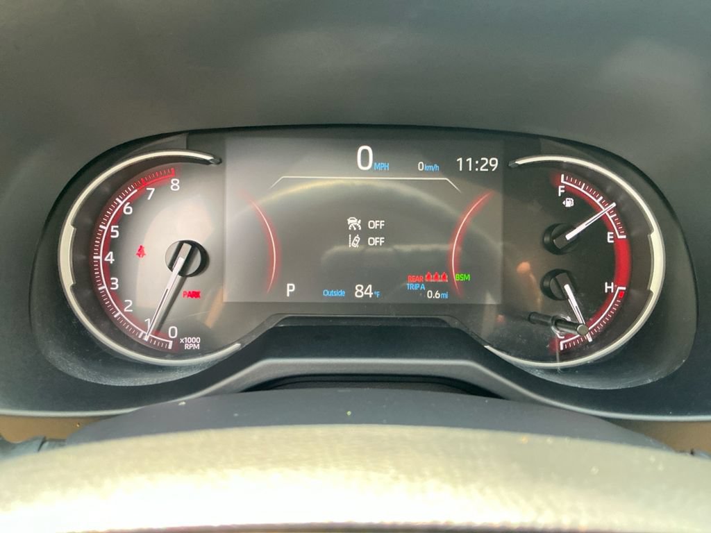 Used 2025 Toyota RAV4 XLE AWD/4WD image 29