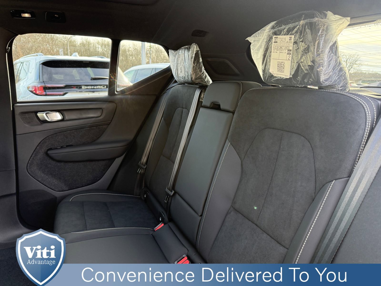 New 2026 Volvo XC40 B5 Ultra w/ Protection Package Premier image 14