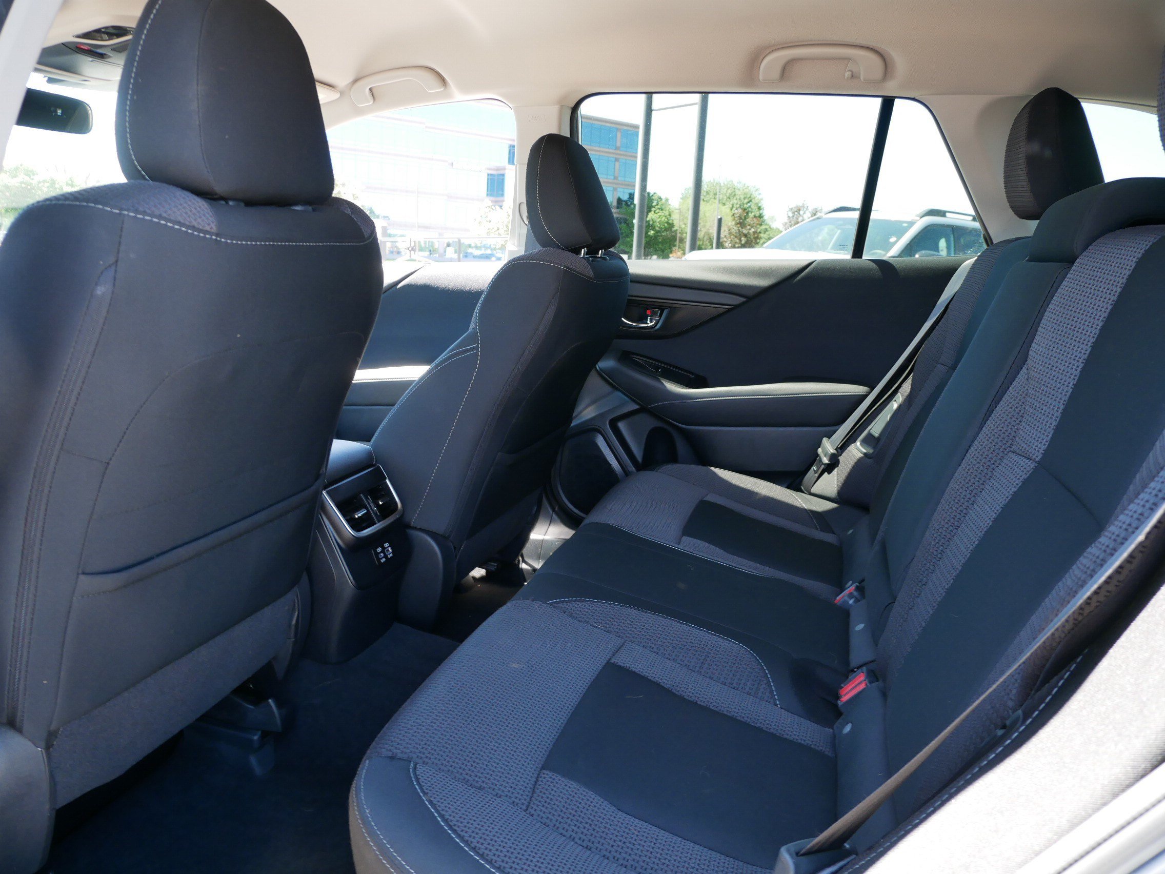 Certified 2024 Subaru Outback Premium AWD/4WD image 33