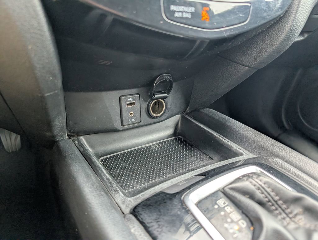 Used 2017 Nissan Rogue SV w/ Midnight Edition image 22