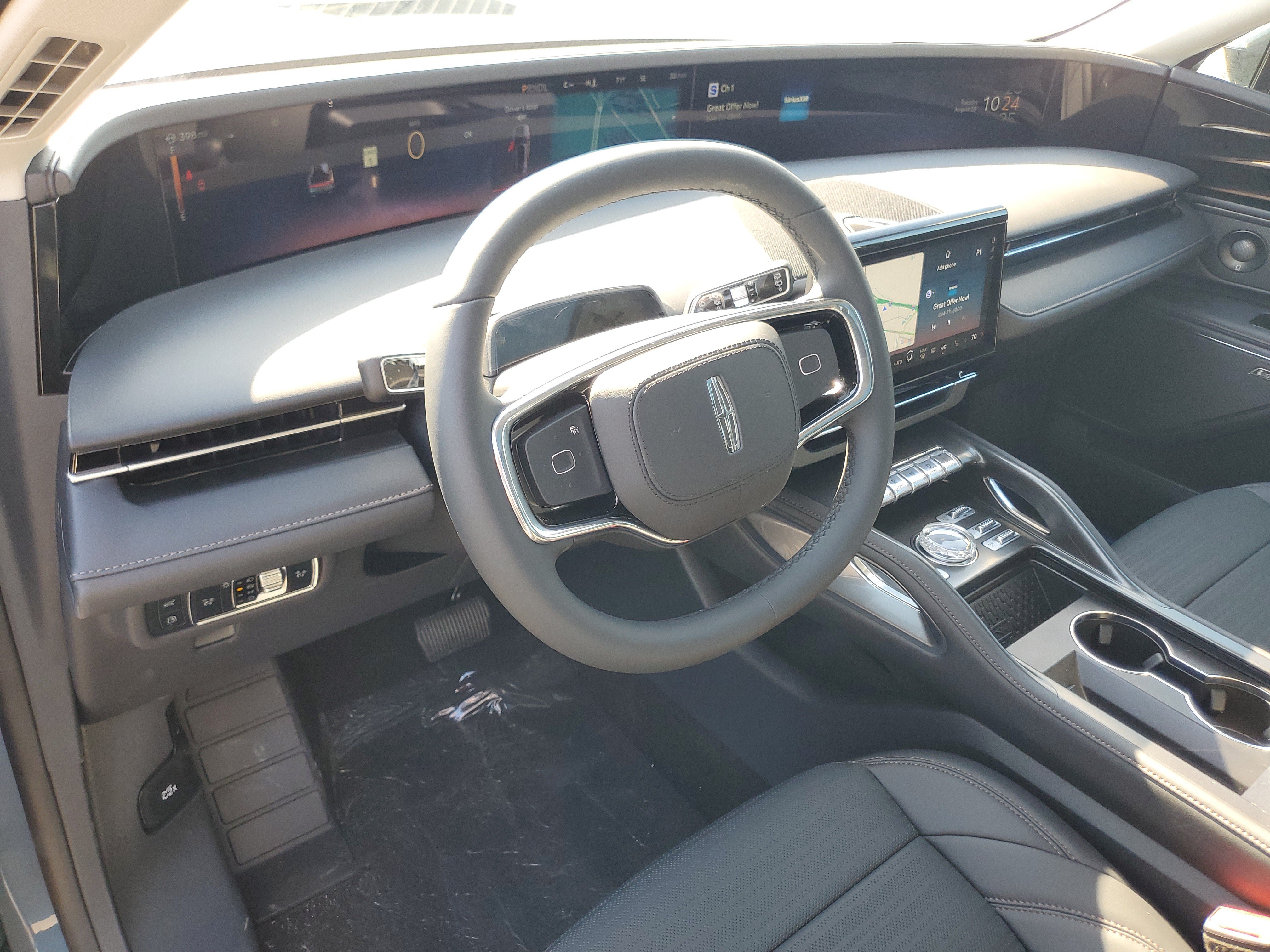 New 2026 Lincoln Nautilus Reserve w/ Jet Appearance Package AWD/4WD image 13