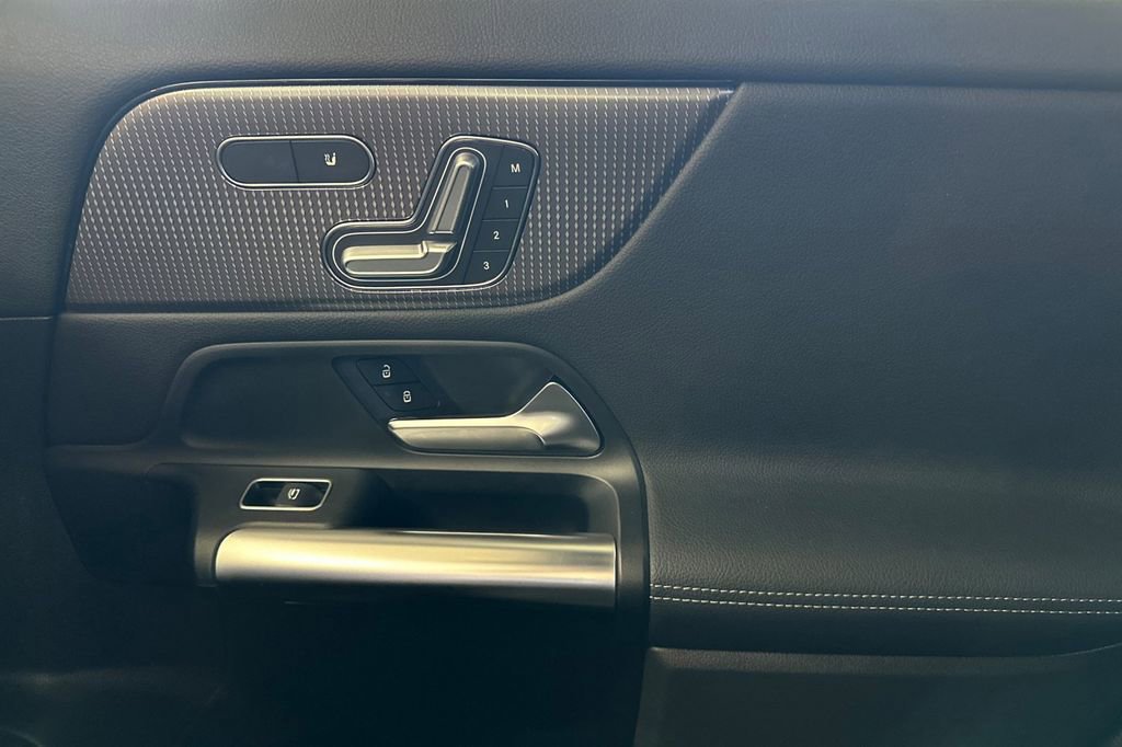 Certified 2023 Mercedes-Benz GLA 250 4MATIC w/ Parking Assistance Package image 23