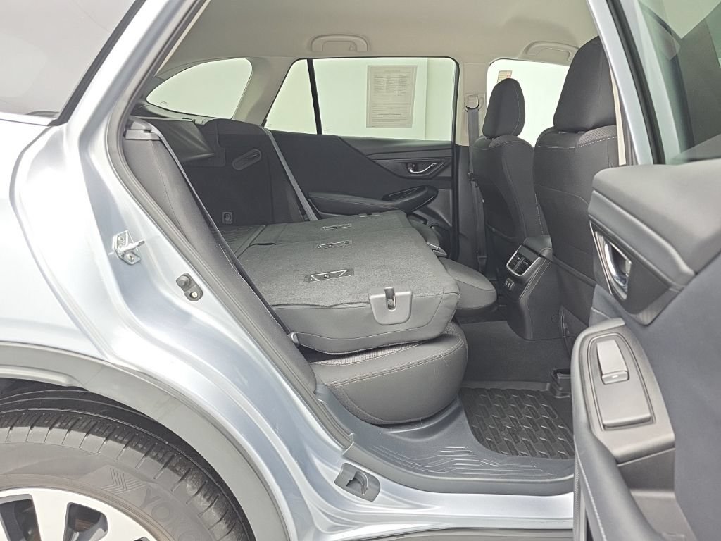 Used 2022 Subaru Outback Premium AWD/4WD image 35