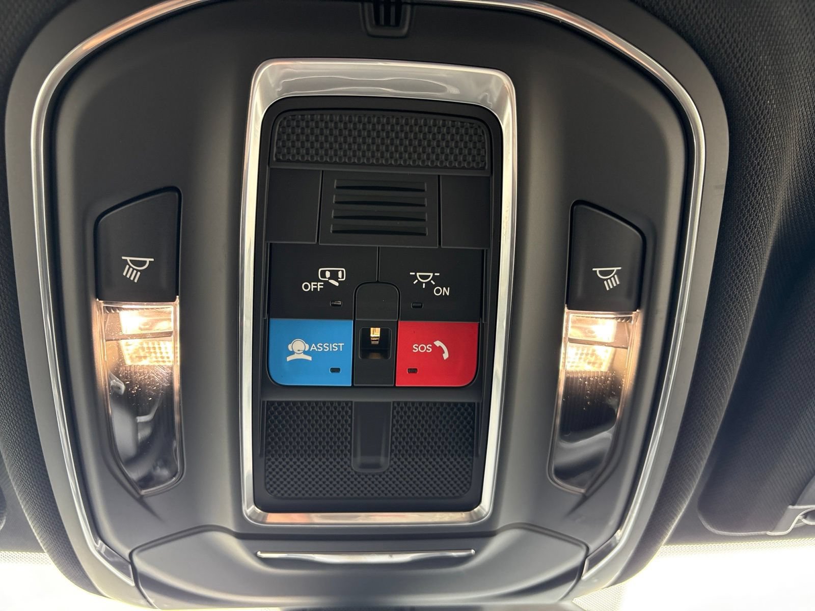 New 2026 Jeep Grand Cherokee L Laredo RWD image 21