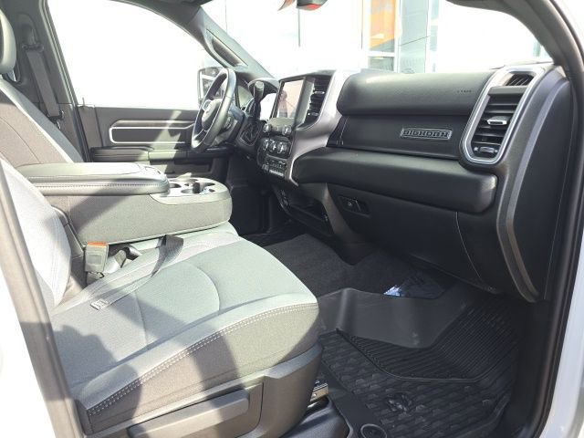 Used 2024 RAM 2500 Big Horn w/ Towing Technology Group image 4