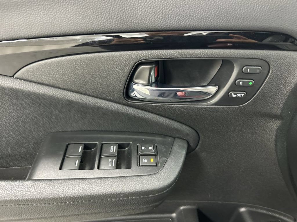 Used 2021 Honda Passport Elite image 11
