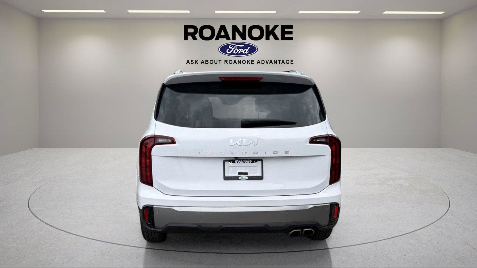 Used 2025 Kia Telluride S FWD image 12