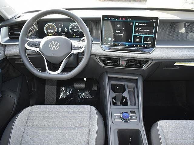 New 2026 Volkswagen Tiguan S AWD/4WD image 9