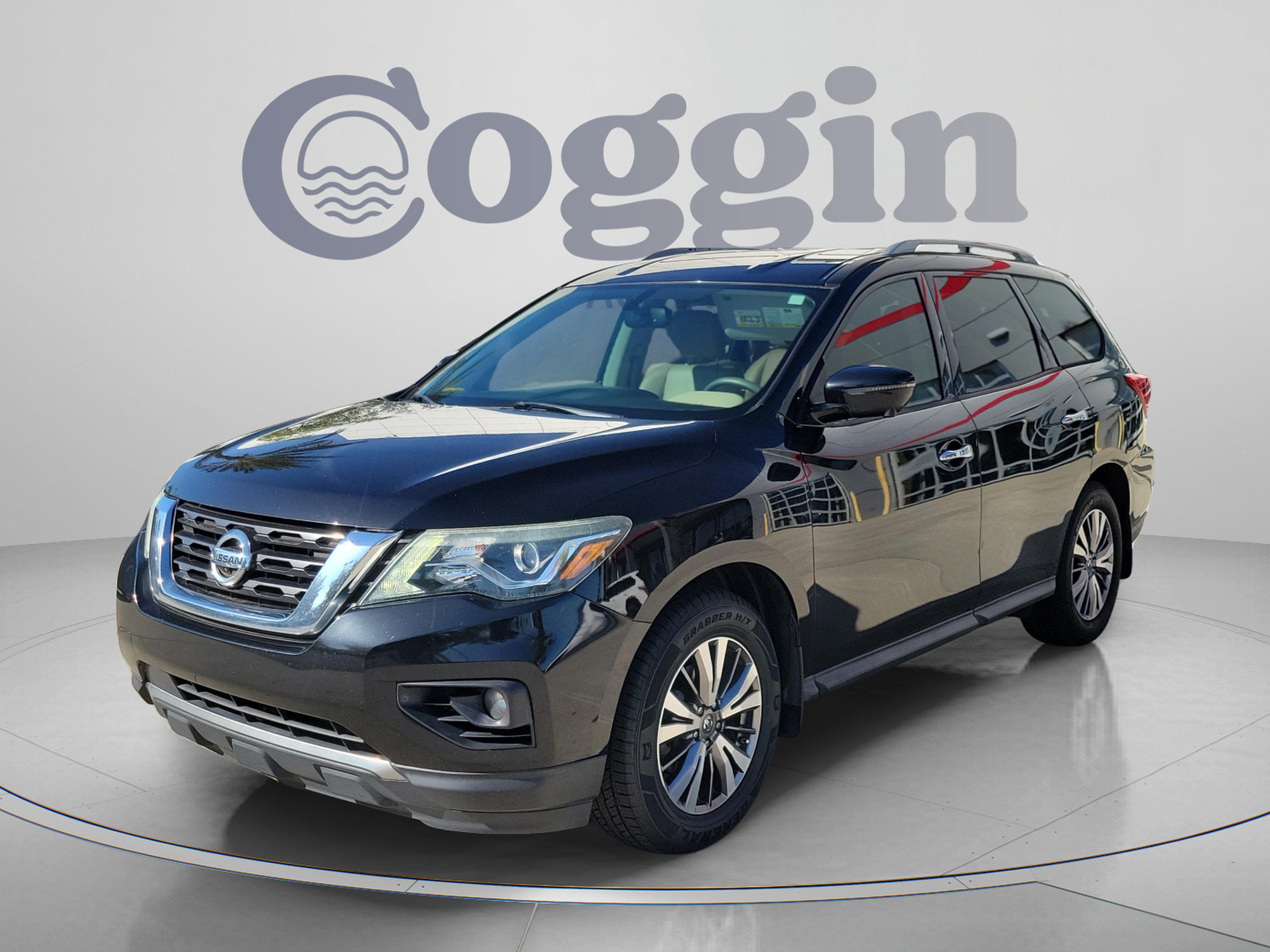 Used 2018 Nissan Pathfinder SL FWD image 1
