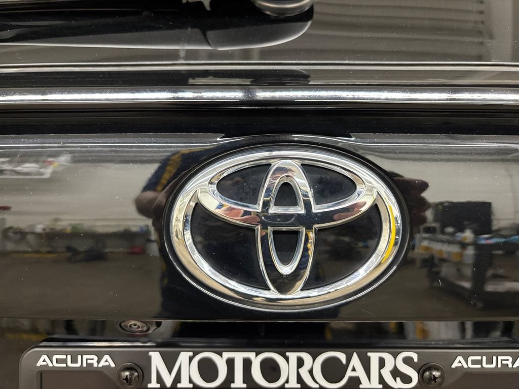 Used 2024 Toyota RAV4 LE AWD/4WD image 27