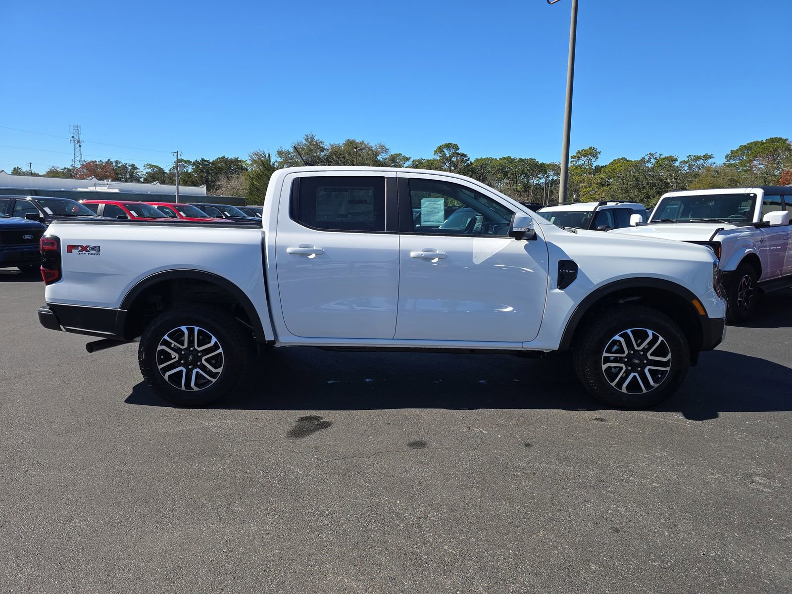 New 2025 Ford Ranger Lariat w/ FX4 Off-Road Package AWD/4WD image 3