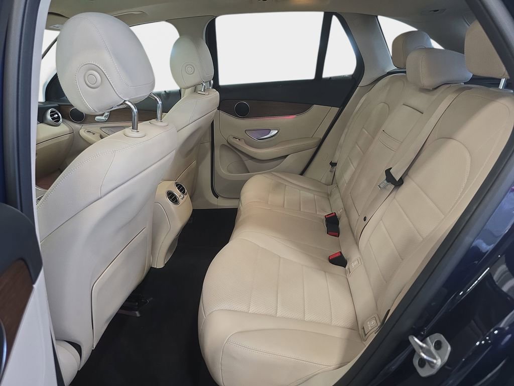 Used 2022 Mercedes-Benz GLC 300 4MATIC image 27