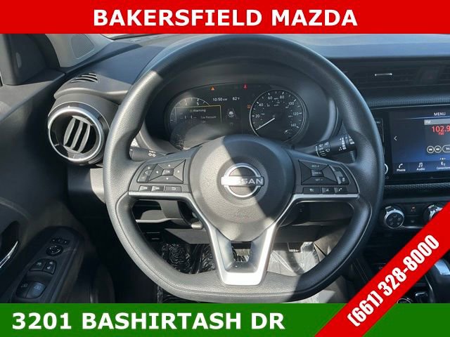Used 2023 Nissan Kicks SV image 15