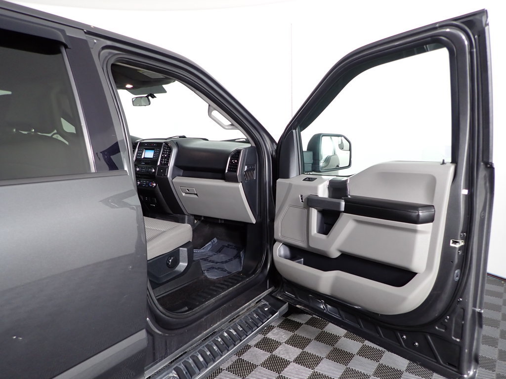 Used 2017 Ford F150 XLT w/ Max Trailer Tow Package AWD/4WD image 31