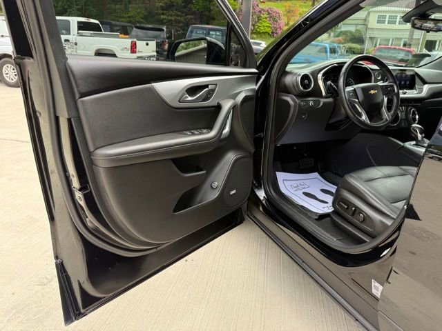 Used 2020 Chevrolet Blazer LT w/ Redline Edition AWD/4WD image 16