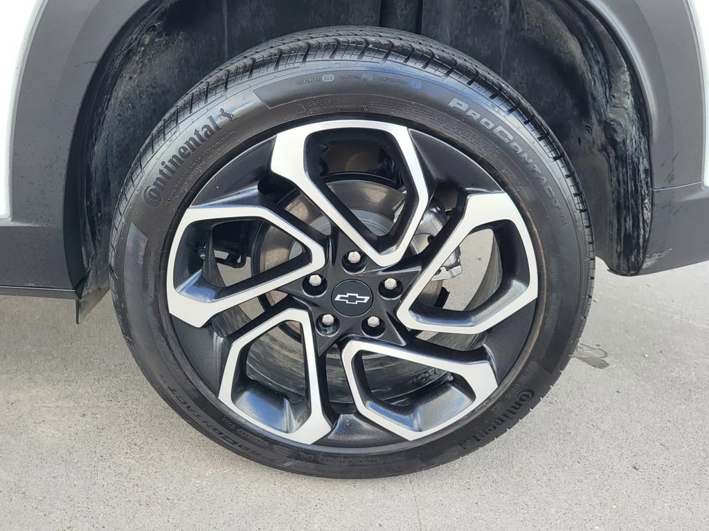 Used 2025 Chevrolet Trax RS image 31