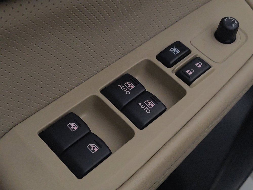 Used 2015 Subaru Legacy 3.6R Limited image 27