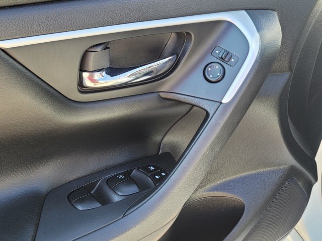Used 2016 Nissan Altima 2.5 S w/ Power Driver Seat Package FWD image 17