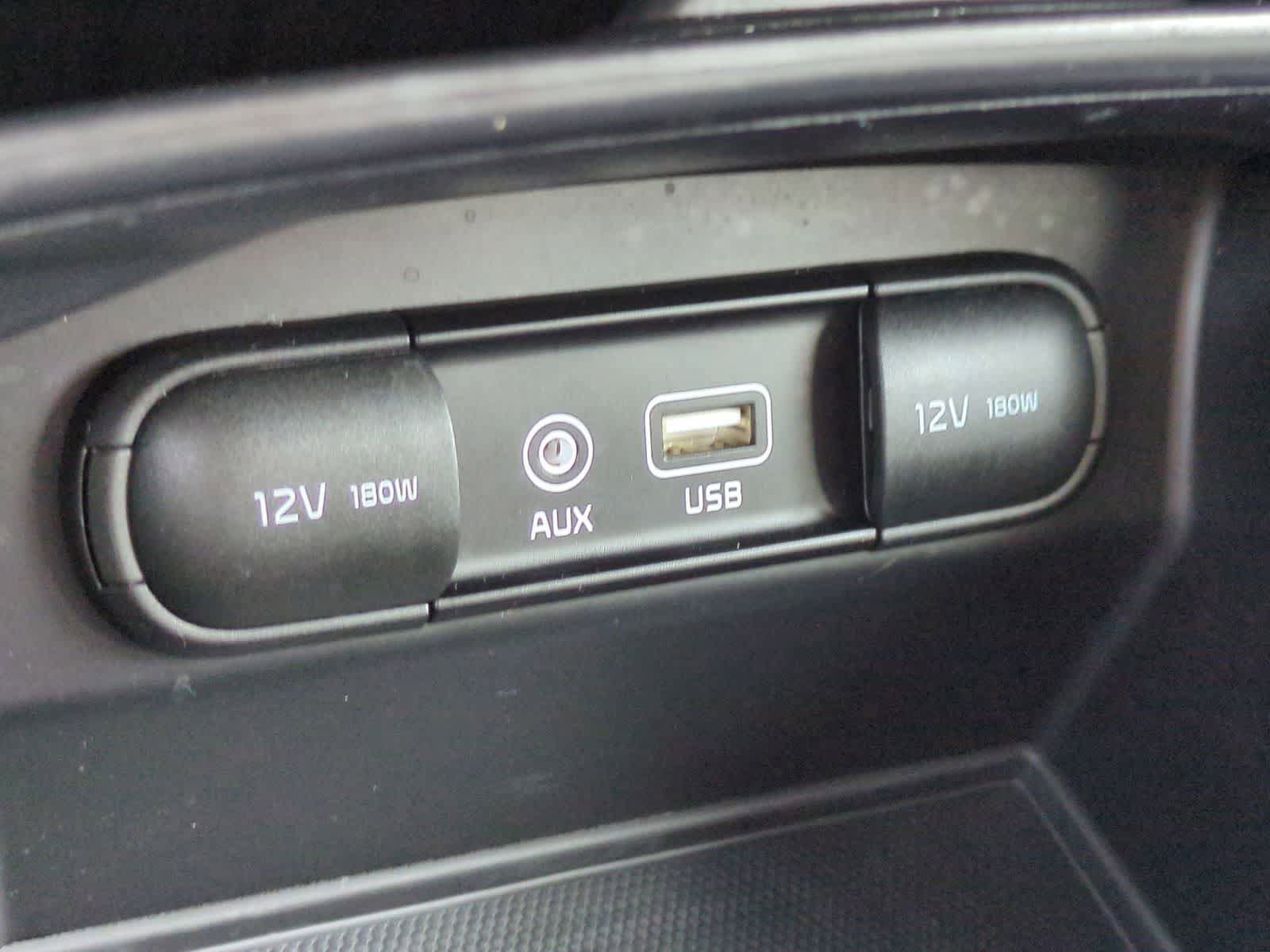 Used 2017 Kia Sorento FWD image 29