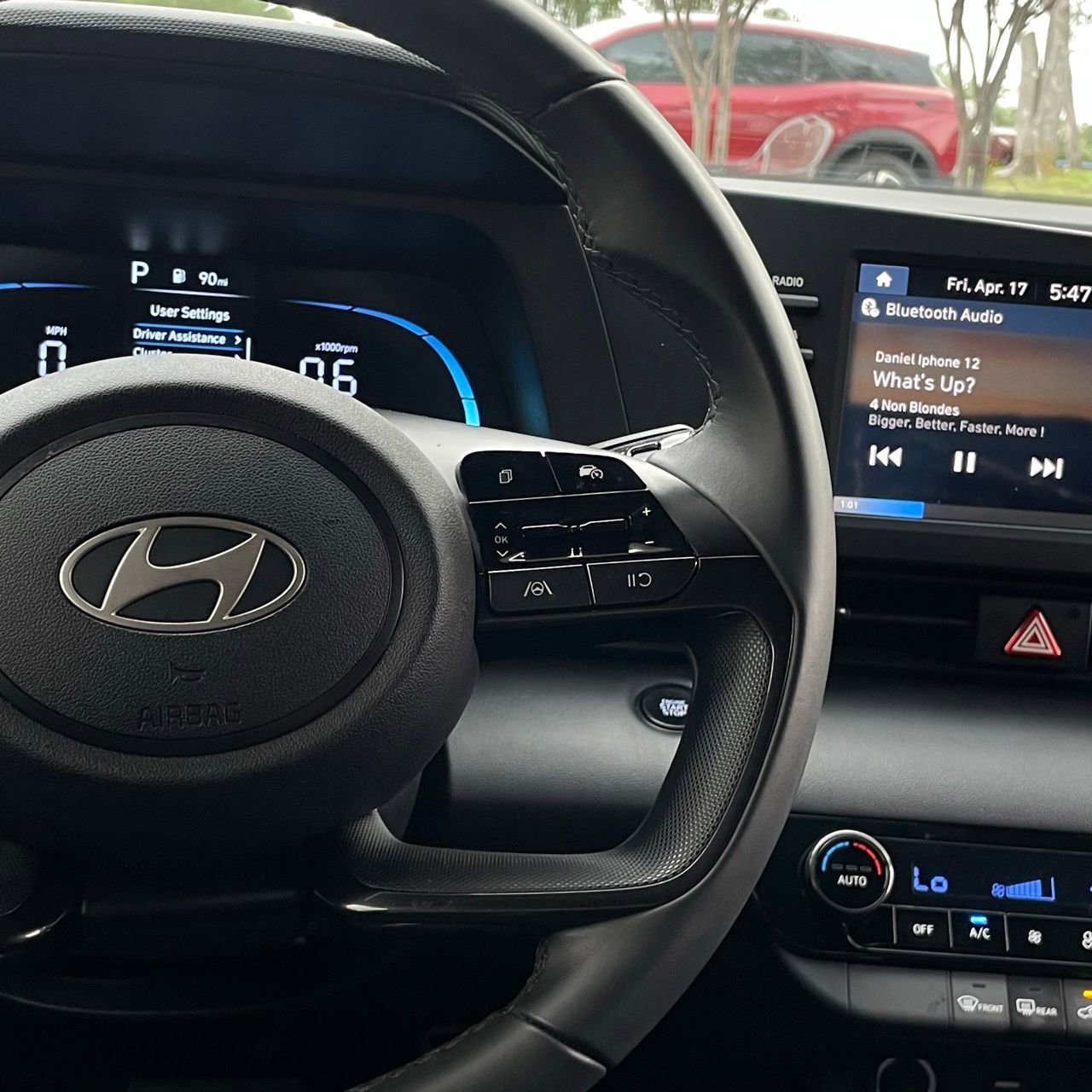Used 2025 Hyundai Elantra Sport image 14