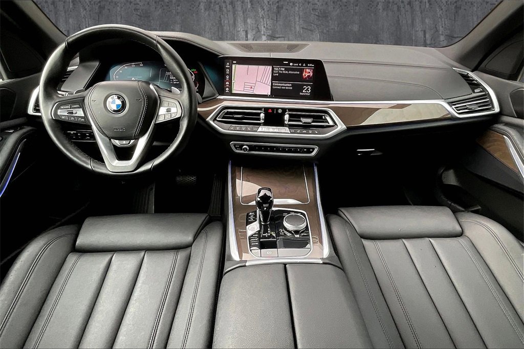 Used 2022 BMW X5 xDrive40i w/ Parking Assistance Package image 7