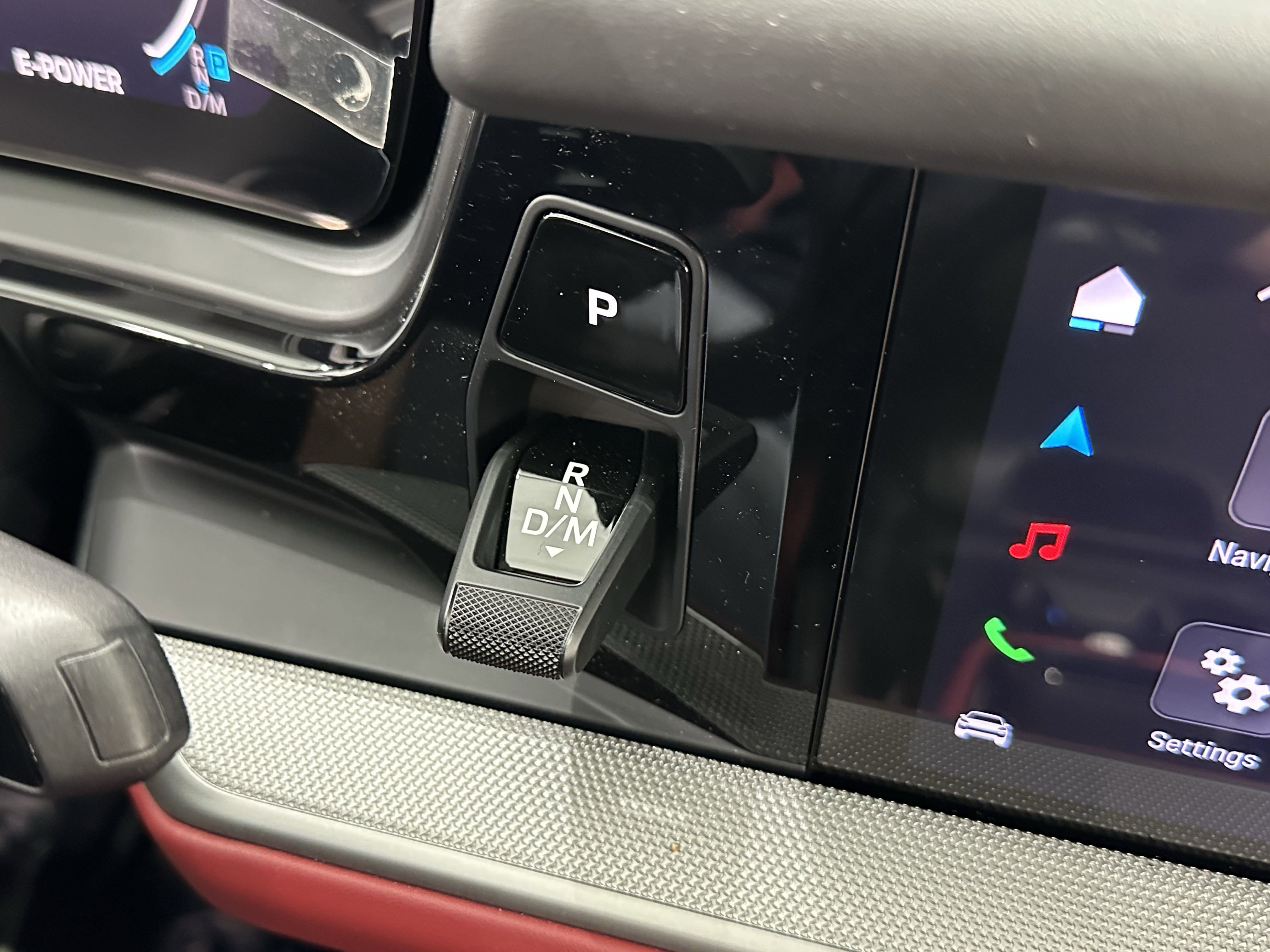 Certified 2025 Porsche Cayenne E-Hybrid image 38