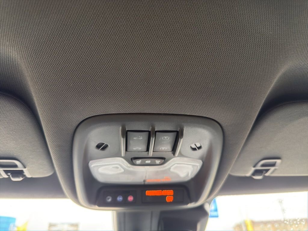 Used 2025 Chevrolet TrailBlazer ACTIV w/ Convenience Package image 27