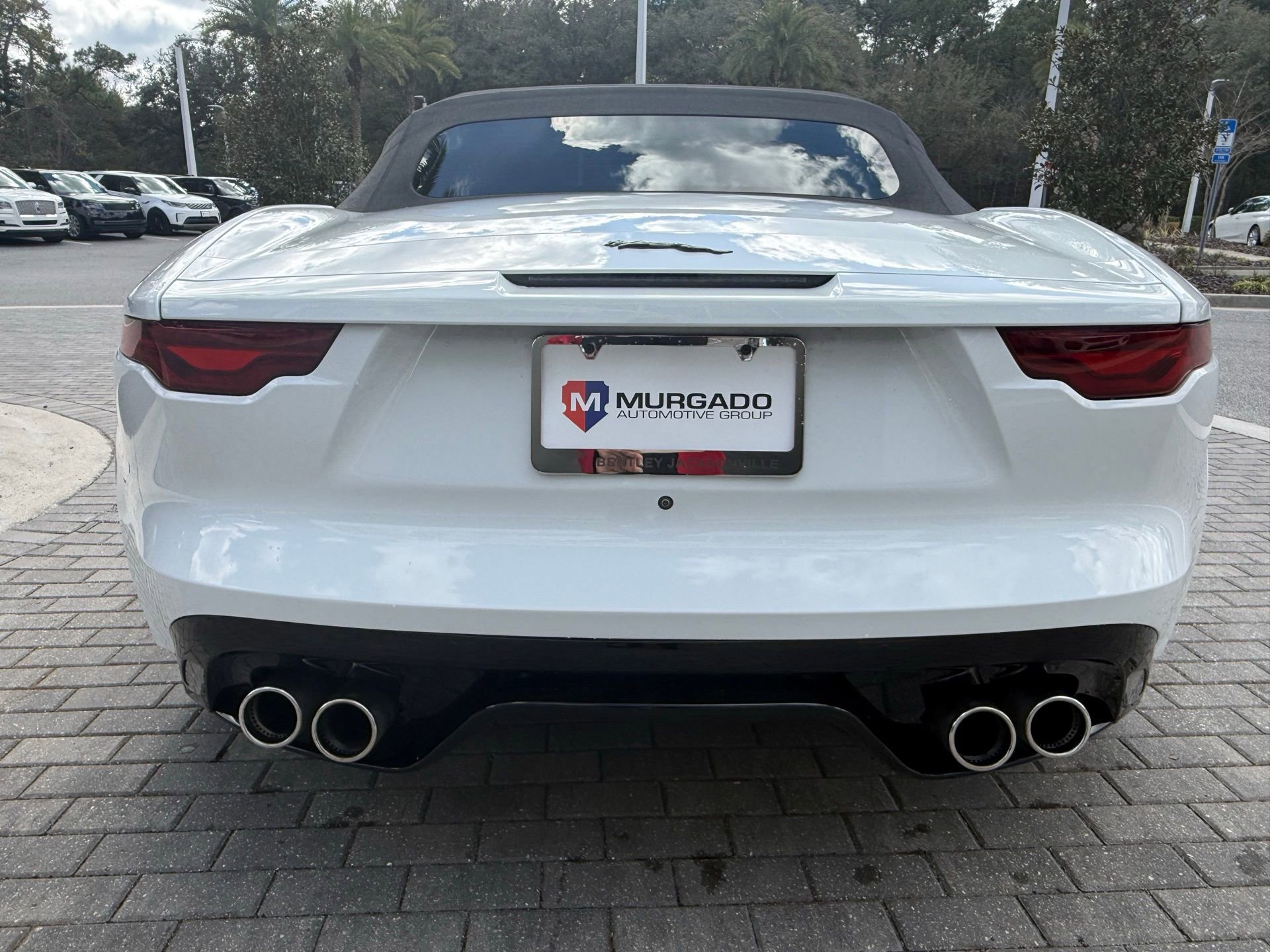 Used 2023 Jaguar F-TYPE R-Dynamic image 11