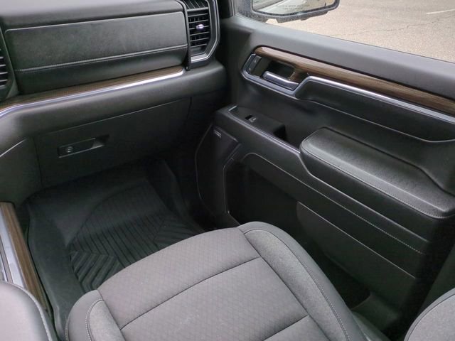 Used 2024 Chevrolet Silverado 1500 RST image 17