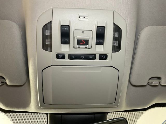 Used 2020 Toyota Highlander XLE image 22