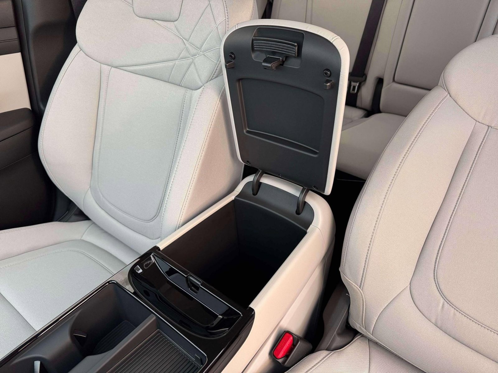 New 2026 Hyundai Tucson Blue SE image 11