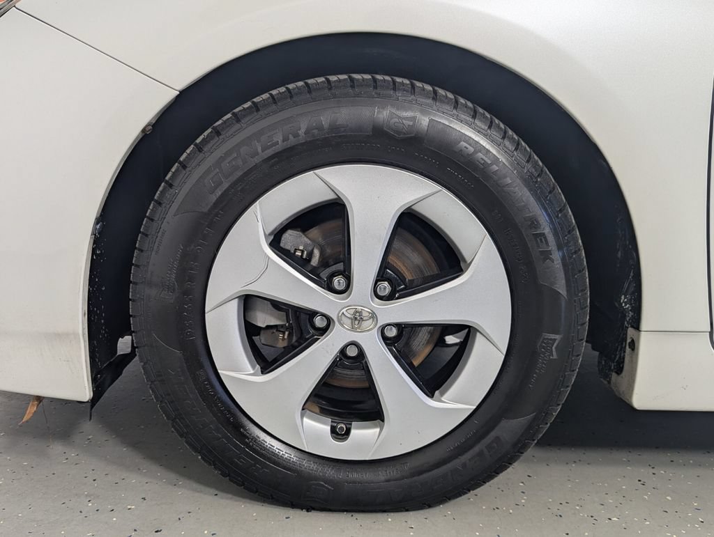 Used 2014 Toyota Prius Four FWD image 7