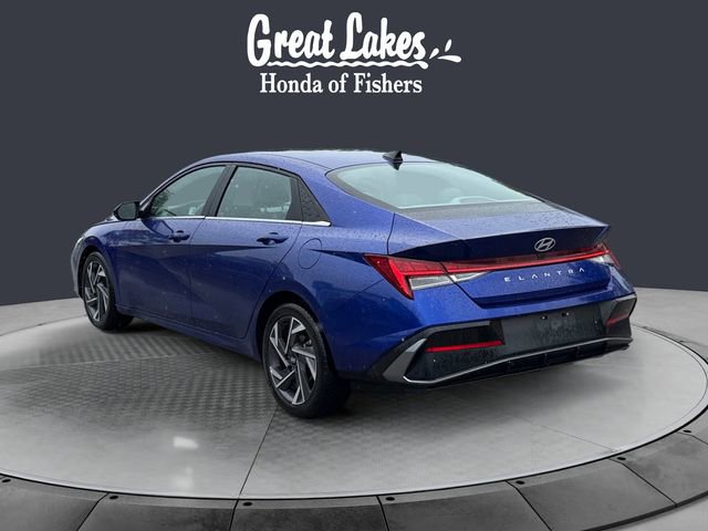 Used 2025 Hyundai Elantra SEL FWD image 3