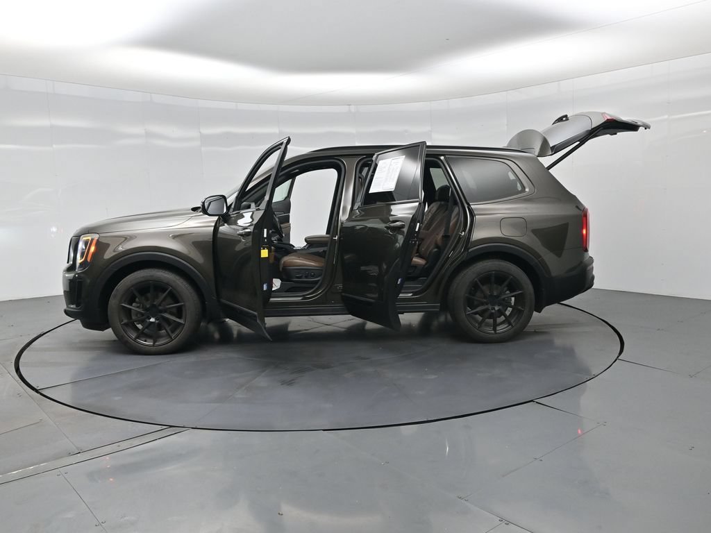 Used 2022 Kia Telluride SX w/ SX Prestige Package AWD/4WD image 38