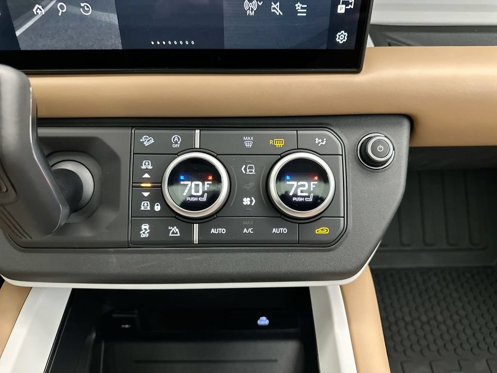 Certified 2025 Land Rover Defender 110 S AWD/4WD image 10