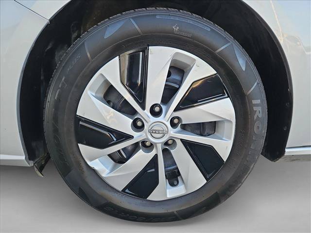 Used 2024 Nissan Altima 2.5 S FWD image 22