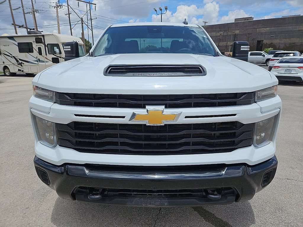 Used 2024 Chevrolet Silverado 2500 Custom w/ Custom Convenience Package AWD/4WD image 12