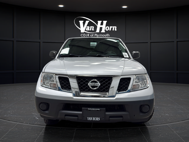 Used 2015 Nissan Frontier S RWD image 2