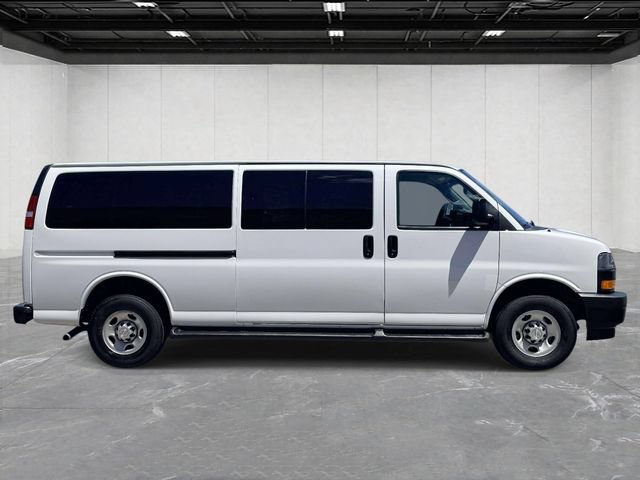 Used 2023 Chevrolet Express 3500 LS RWD image 4