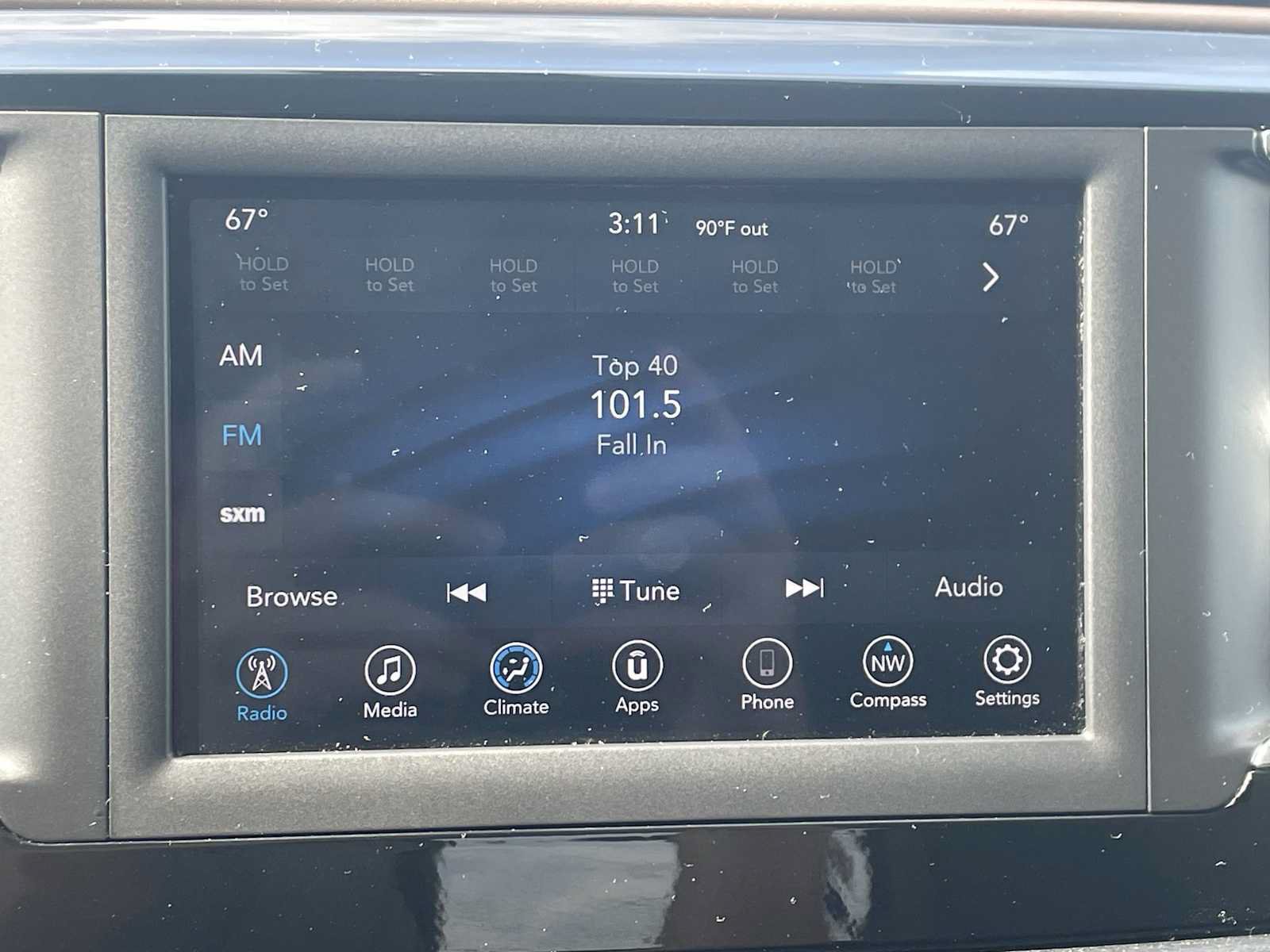 Used 2018 Chrysler Pacifica Touring Plus w/ Tire & Wheel Group FWD image 14