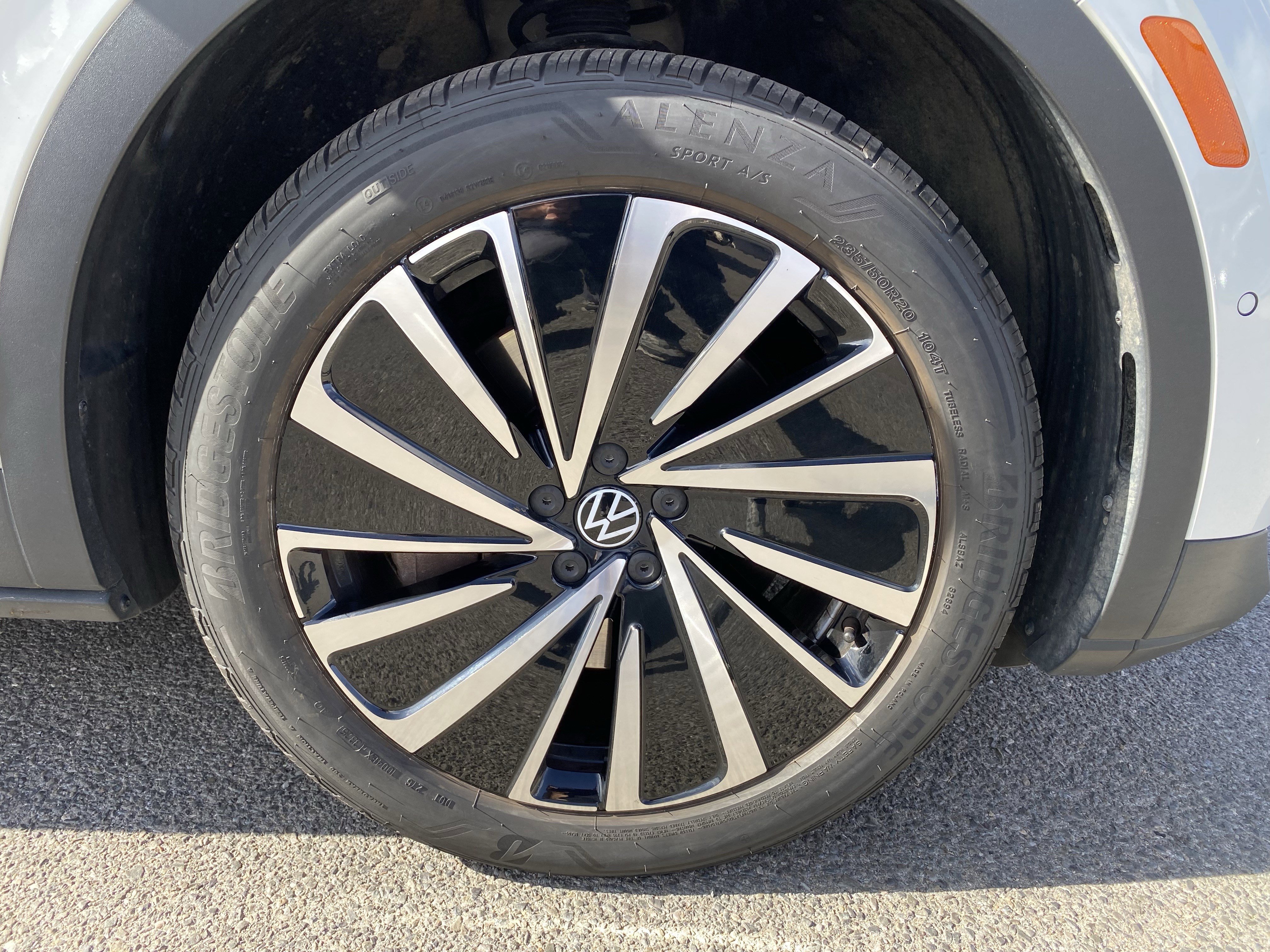 Used 2023 Volkswagen ID.4 Pro S Plus AWD/4WD image 21