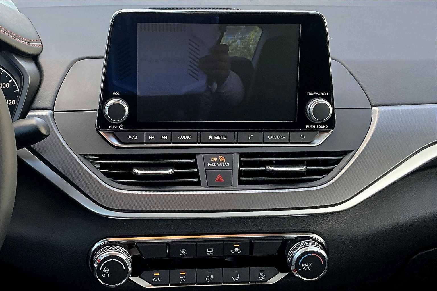 New 2025 Nissan Altima 2.5 SR image 6