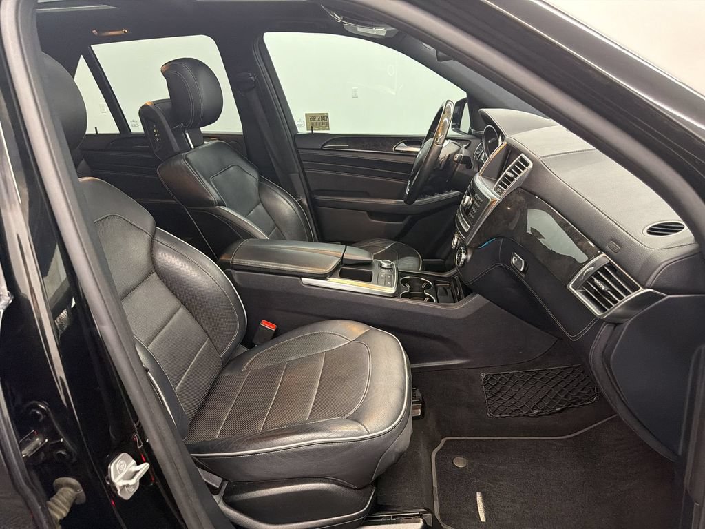 Used 2013 Mercedes-Benz ML 550 4MATIC image 25