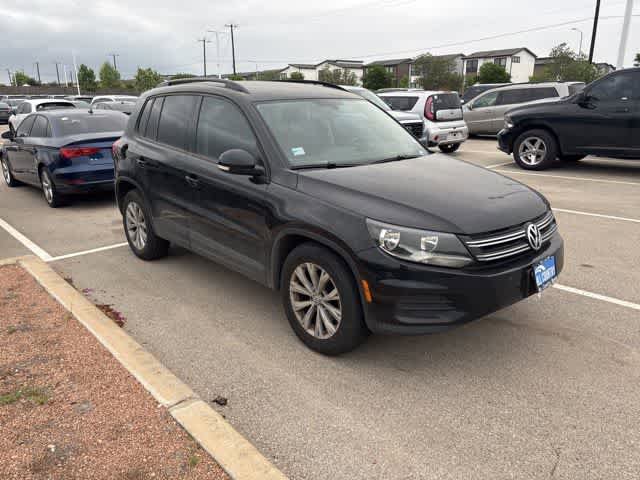 Used 2017 Volkswagen Tiguan S image 7